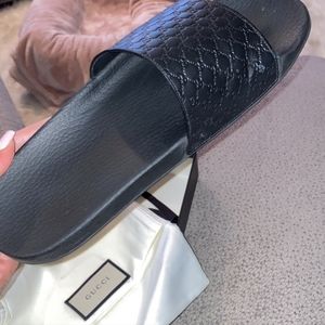 Gucci slides